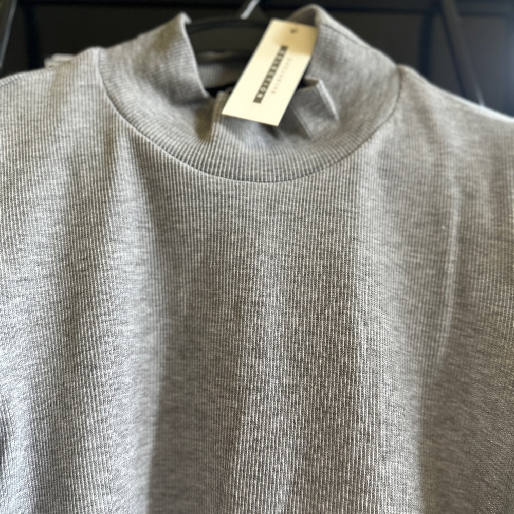CBR Gray Ribbed Sweater - Picture 4 of 7